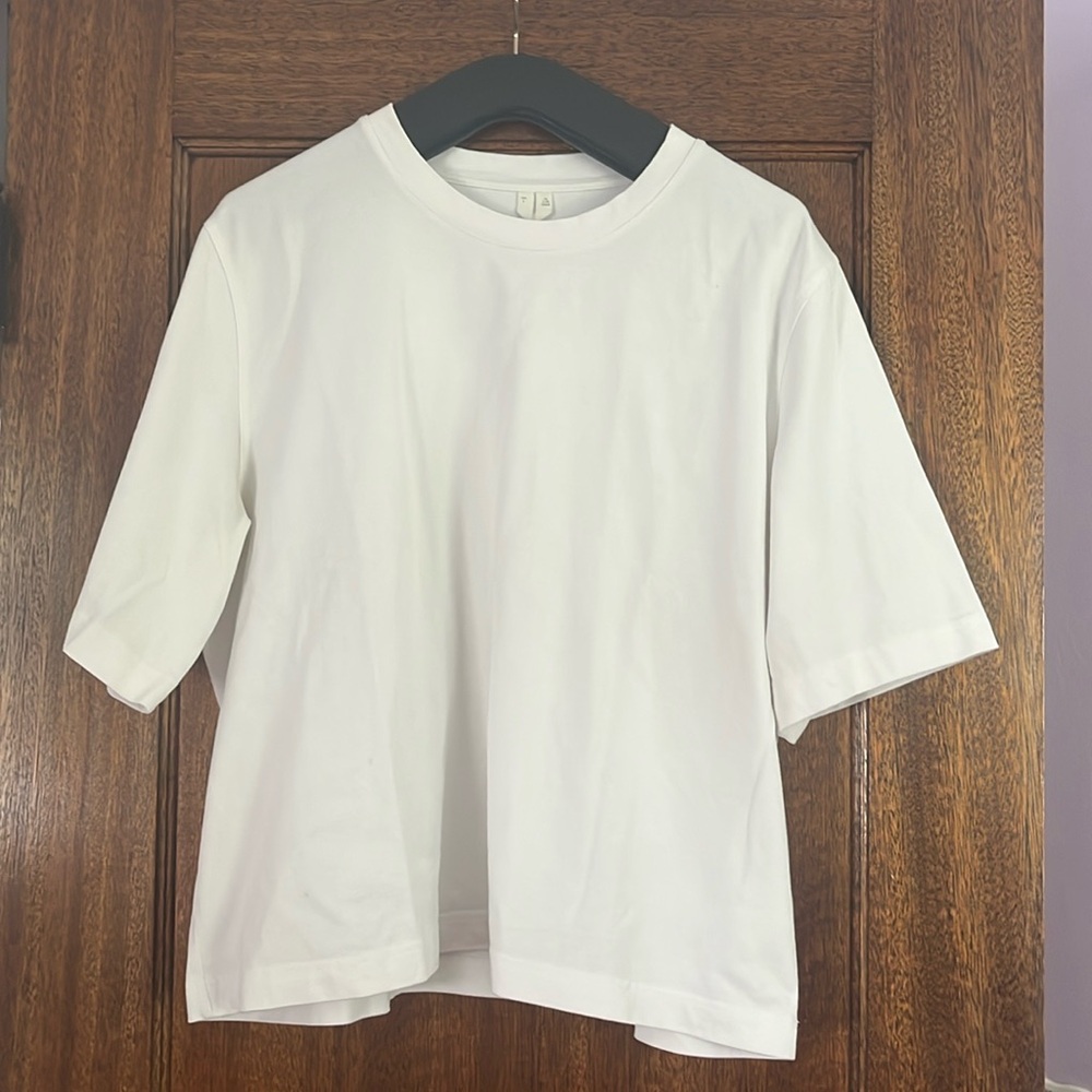 Arket boxy t shirt size L